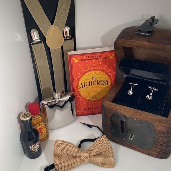 New Groomsmen Kits  (Lot of 4) - Picture 3 of 16